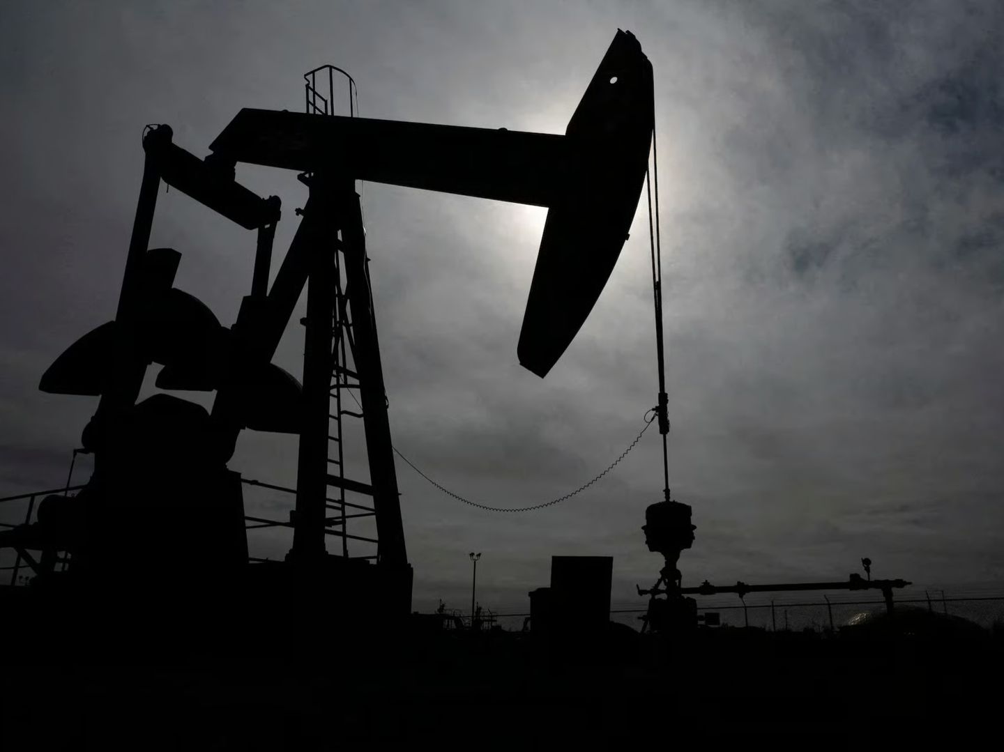 ABD'nin stratejik petrol rezervlerinde tarihi gerileme: 43 yılın en düşük seviyesine geriledi