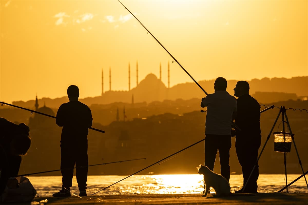 İstanbul'da gün doğumu büyüledi! Büyük Çamlıca Camii’nden eşsiz manzara