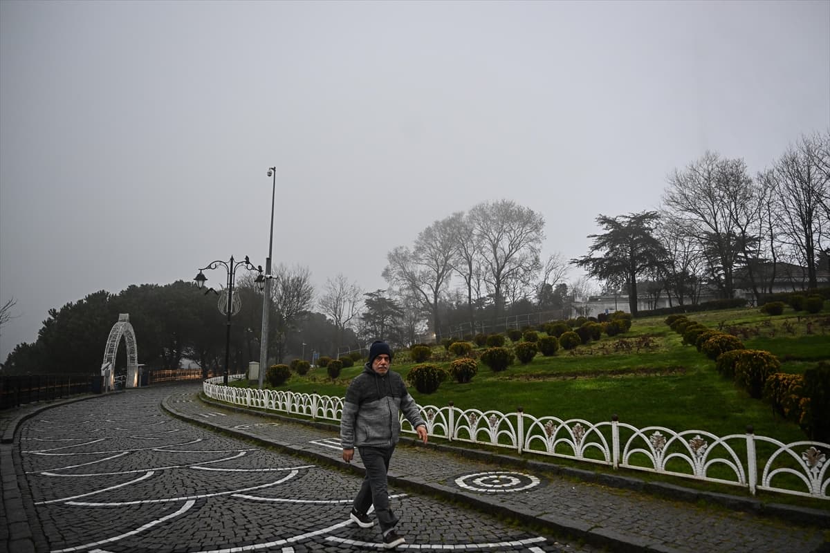İstanbul'da sabah saatlerinde sis etkili oluyor