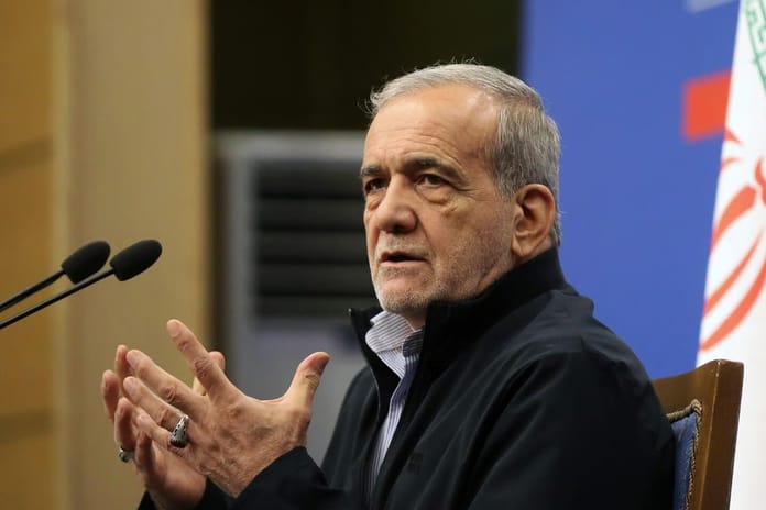 İran Cumhurbaşkanı Pezeşkiyan'dan İsrail'e karşı halka birlik mesajı