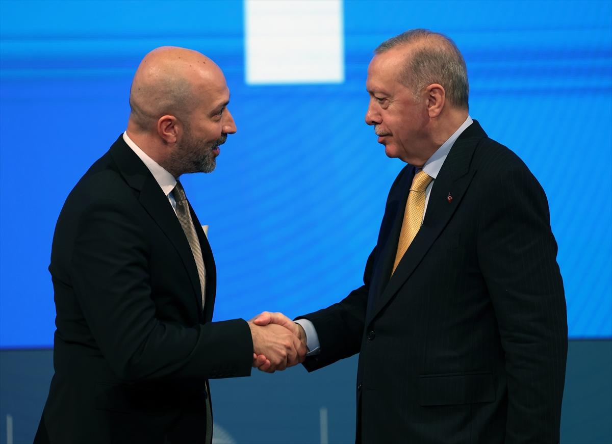 AK Parti'ye katılan belediye ve isimler