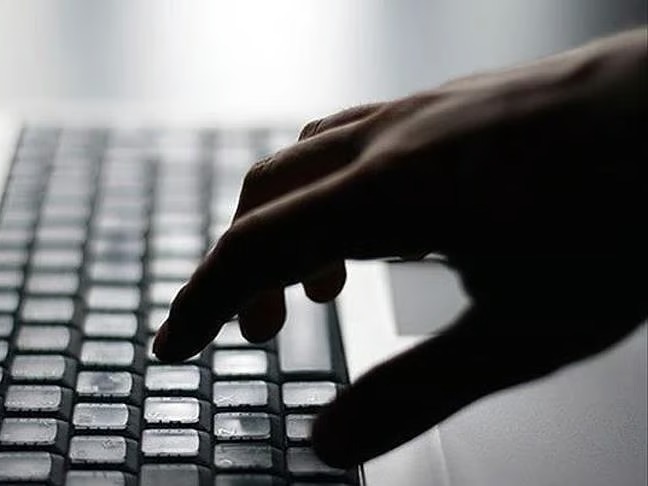 Antalya’da yasa dışı bahis operasyonu! 25 gözaltı