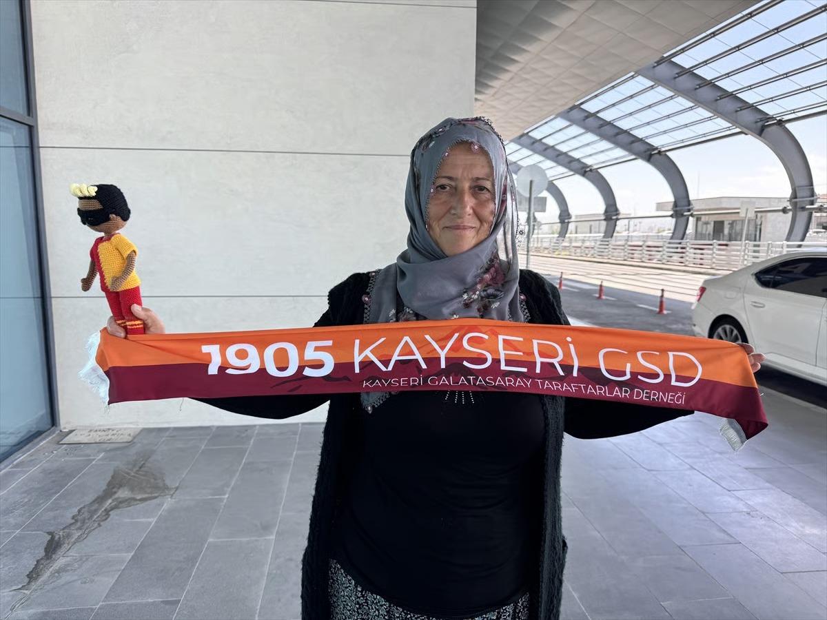 Kayseri'den İstanbul'a 'Osimhen' sevgisi