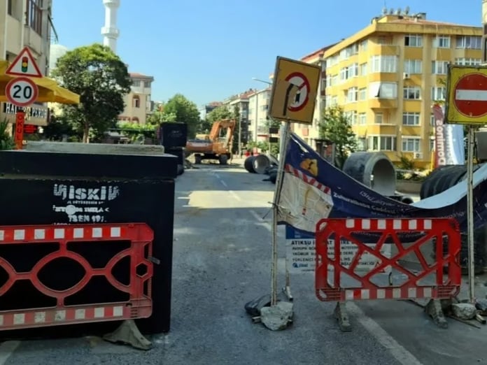 Bakırköy'de bitmeyen İSKİ çilesi: Toz ve çamur vatandaşı isyan ettirdi