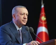 Cumhurbaşkanı Erdoğan uçakta gazetecilerin sorularını yanıtladı: Terörsüz Türkiye hedefimize yakınız