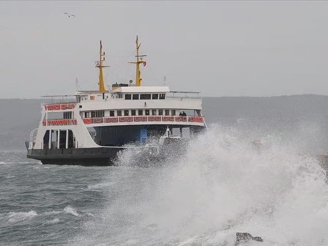Güney Marmara'da hava koşulları ulaşımı durdurdu
