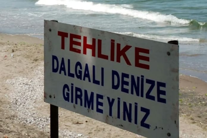 Dört ilde denize girme yasağı: Kaymakamlıklar uyardı