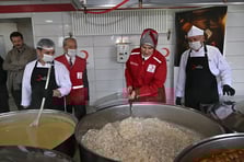 Türk Kızılay’dan Ramazan bereketi: 81 ilde günlük 60 bin kişiye sıcak yemek ulaştırılıyor