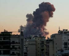 İşgalci İsrail güçleri Lübnan'ın başkentini bombaladı