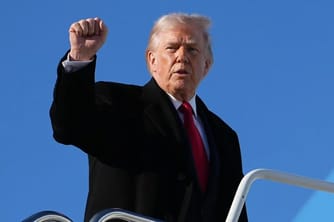 Trump Calls for Iran Regime Change