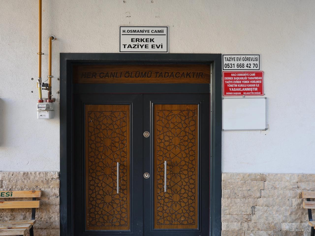 Bir camide taziye yemeklerinin verilmesi yasaklandı