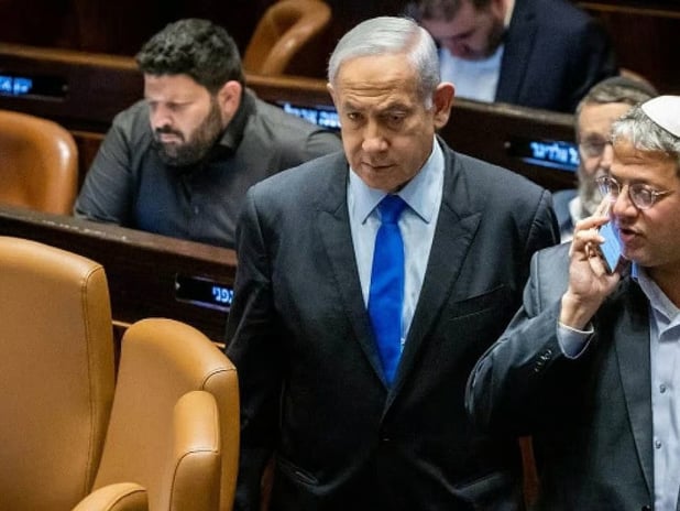 İsrailli yazardan hükümete sert çıkış: Ey deliler Gazze'den çıkın!