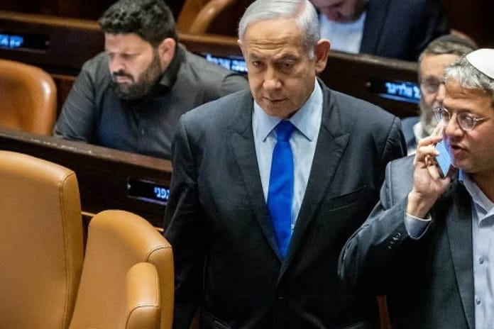 İsrailli yazardan hükümete sert çıkış: Ey deliler Gazze'den çıkın!