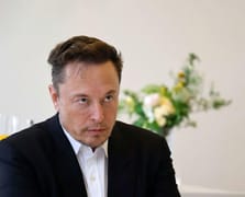 Elon Musk DOGE'taki görevinden ayrıldıktan sonra Trump yönetimine mesafe koydu
