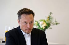 Elon Musk DOGE'taki görevinden ayrıldıktan sonra Trump yönetimine mesafe koydu
