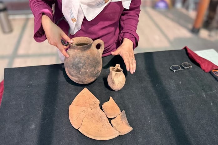 Konya Karahöyük'te 3500 yıllık mutfak seti bulundu