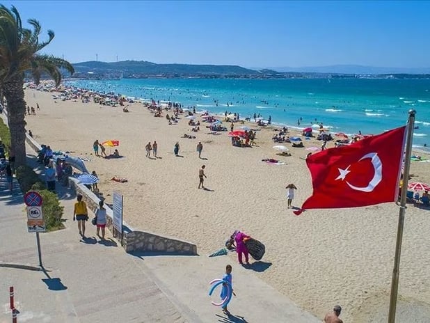 Türkiye'nin turizm gelirleri  65 milyar dolara yükseldi