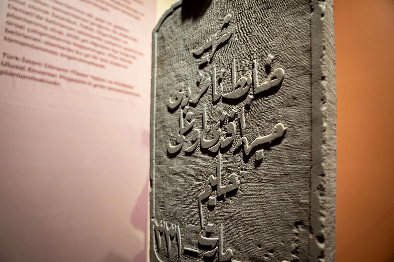 Türk-İslam dönemi mezar taşları dijital arşive alınıyor