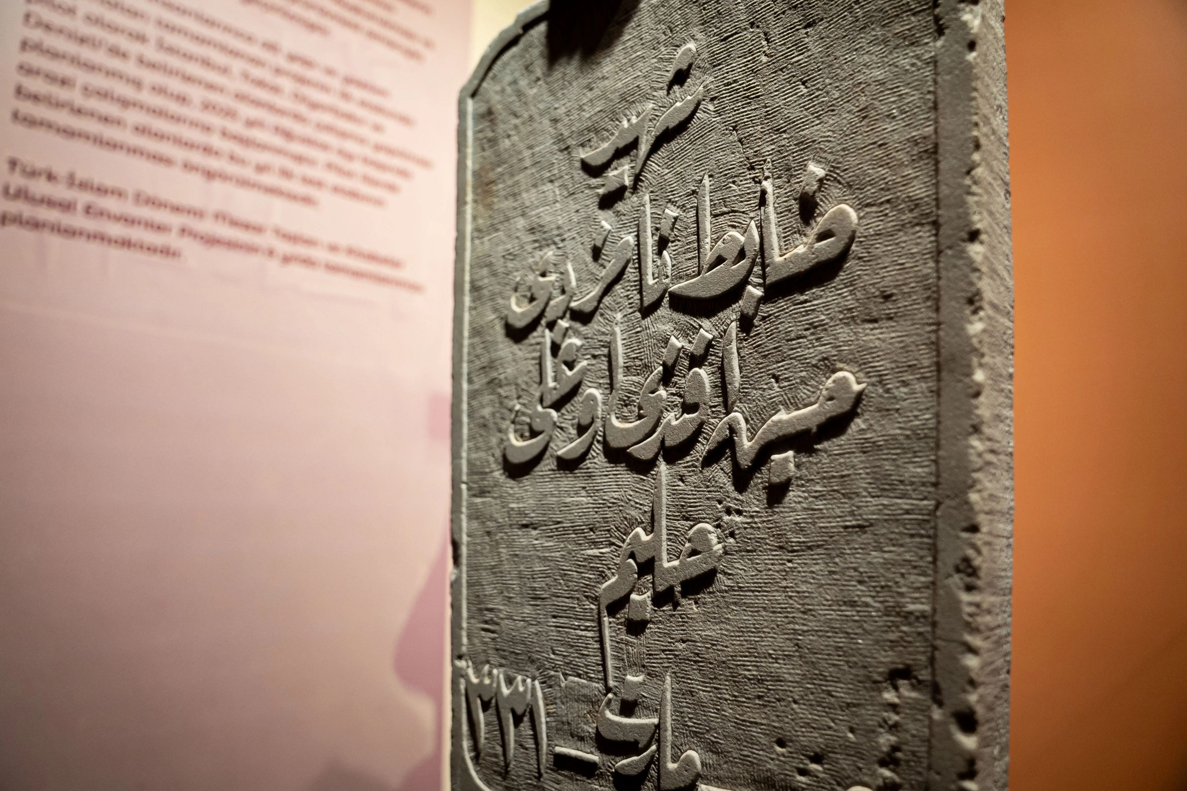 Türk-İslam dönemi mezar taşları dijital arşive alınıyor