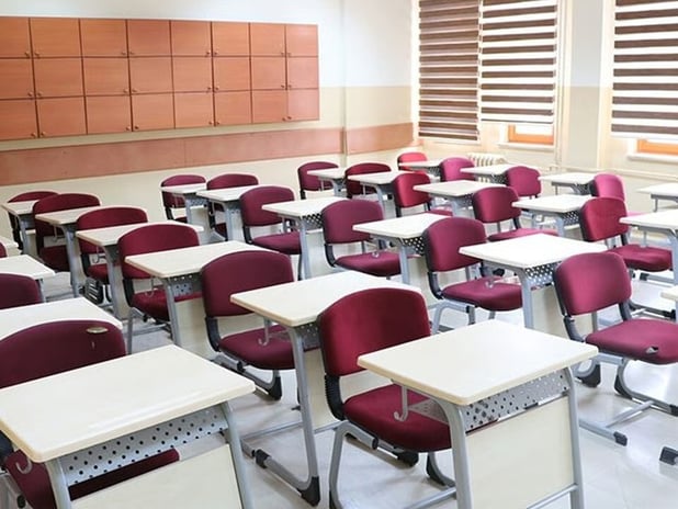 MEB "hayalet sınıf" kuran 4 özel okulun daha ruhsatını iptal etti