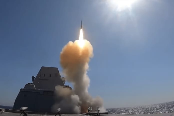 Raytheon, 258 milyon dolarlık SM-2 füze sözleşmesini kazandı