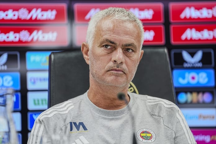 Mourinho, Jorge Costa'yı andı