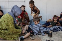 İsrail'in saldırılarının hedefi olan Lübnan ve İran'da insani kriz derinleşiyor