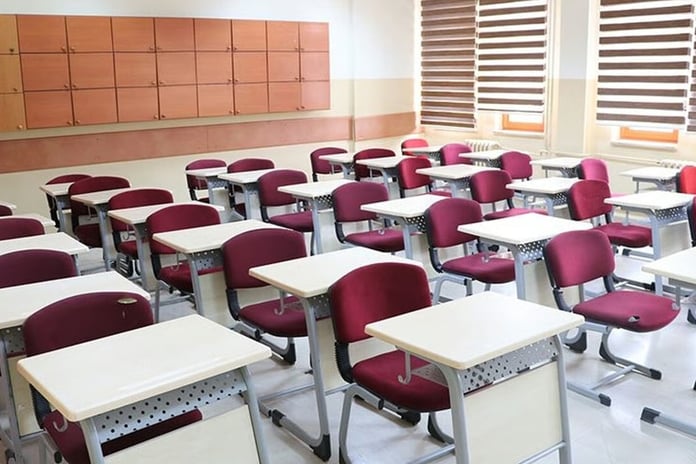 MEB "hayalet sınıf" kuran 4 özel okulun daha ruhsatını iptal etti