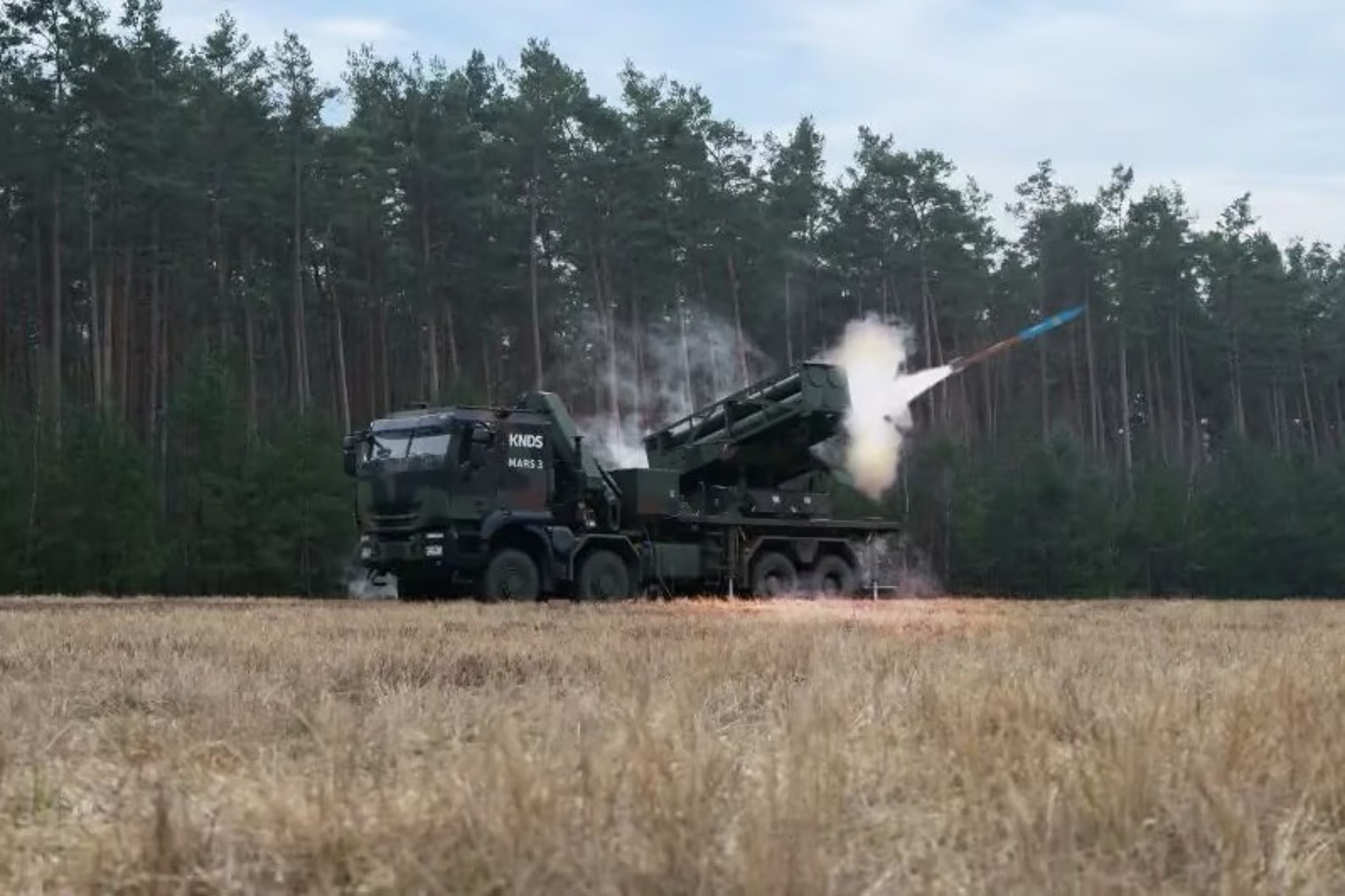 Almanya’da topçu roket üretimi yeniden başlıyor Diehl Defence 122 mm eğitim roketini seri üretime aldı