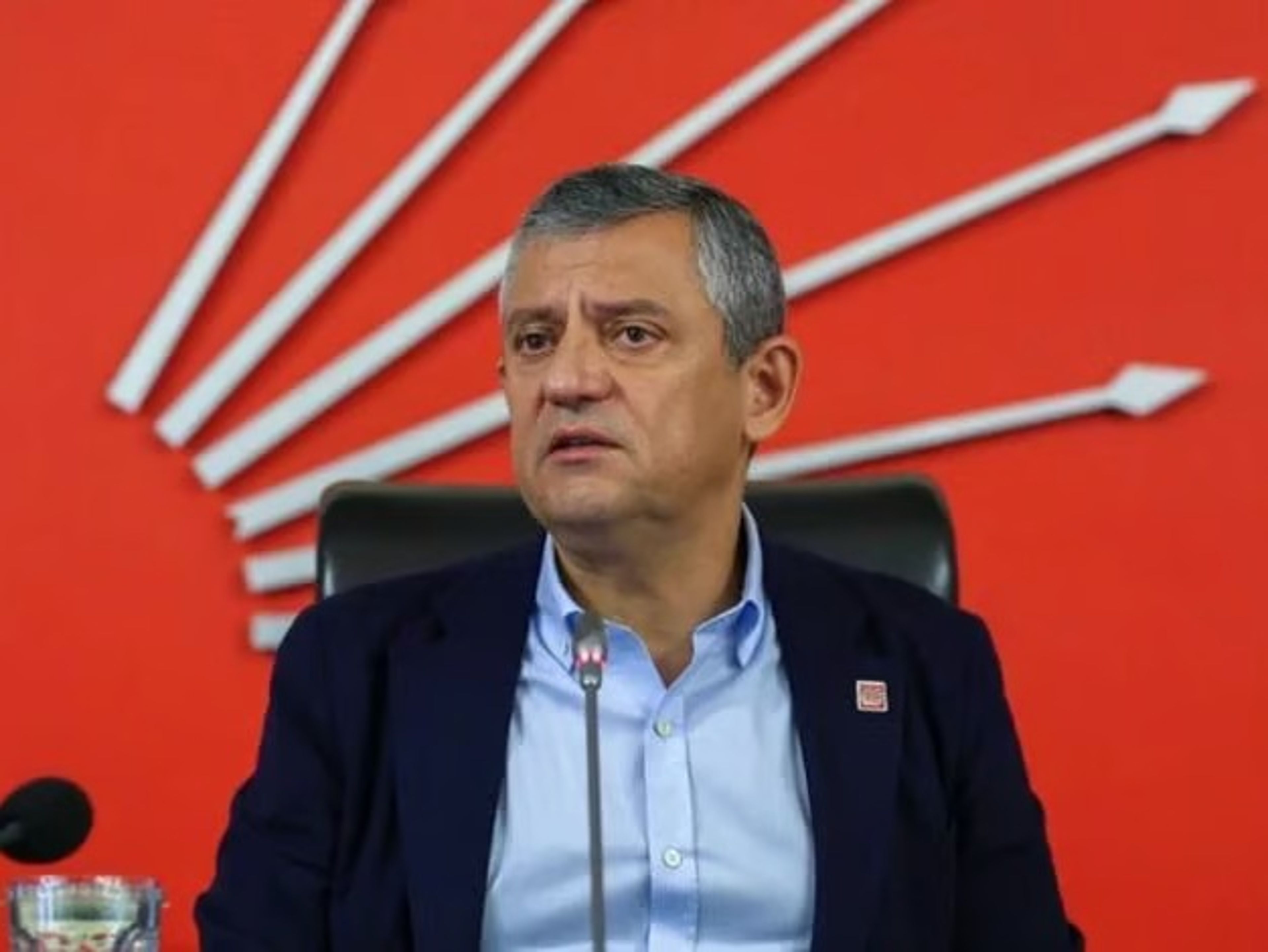 CHP'de kurultay için yeterli imza toplandı