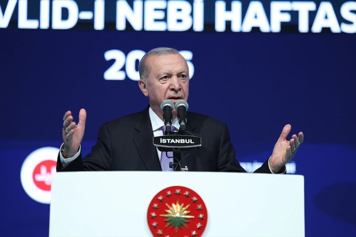 "İyilerin galip geleceği tarihi bir dönemi yaşıyoruz"