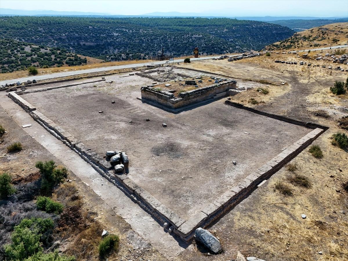 Blaundos Antik Kenti'nde yeni keşif