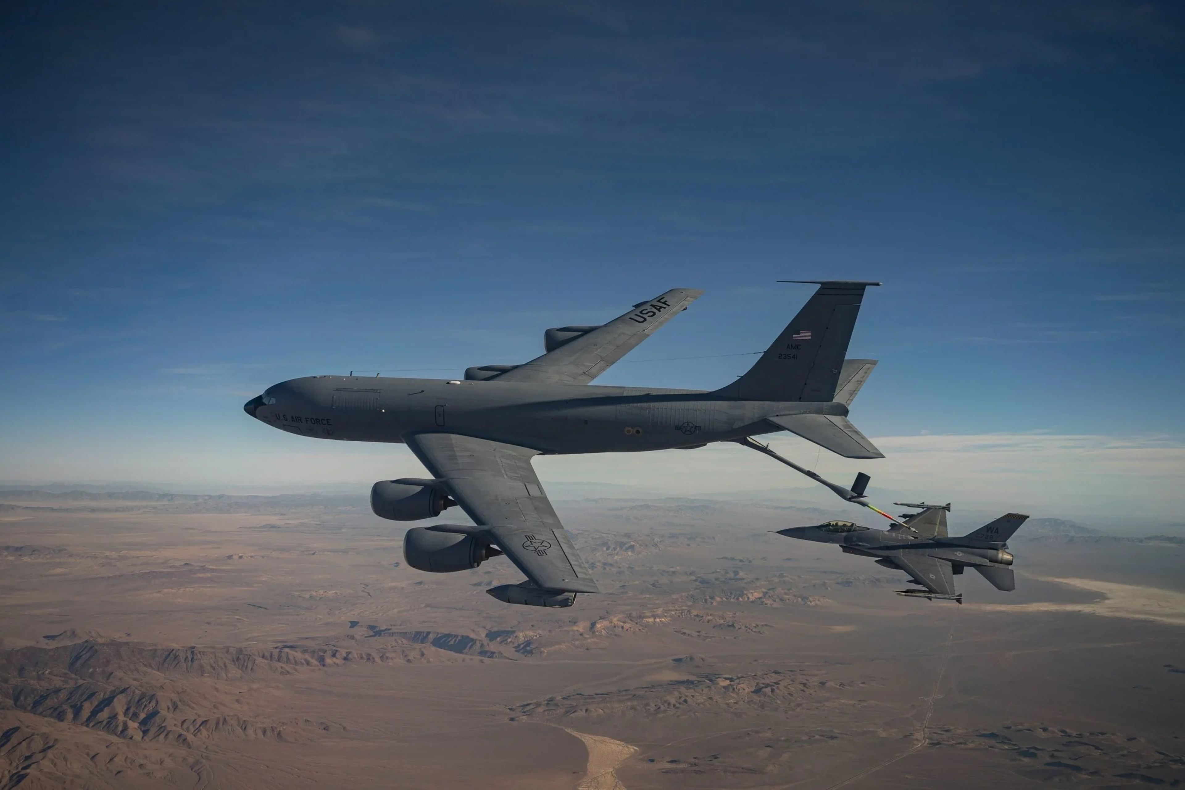 Arjantin ABD’den KC-135 alarak F-16’ların menzilini artırmayı hedefliyor