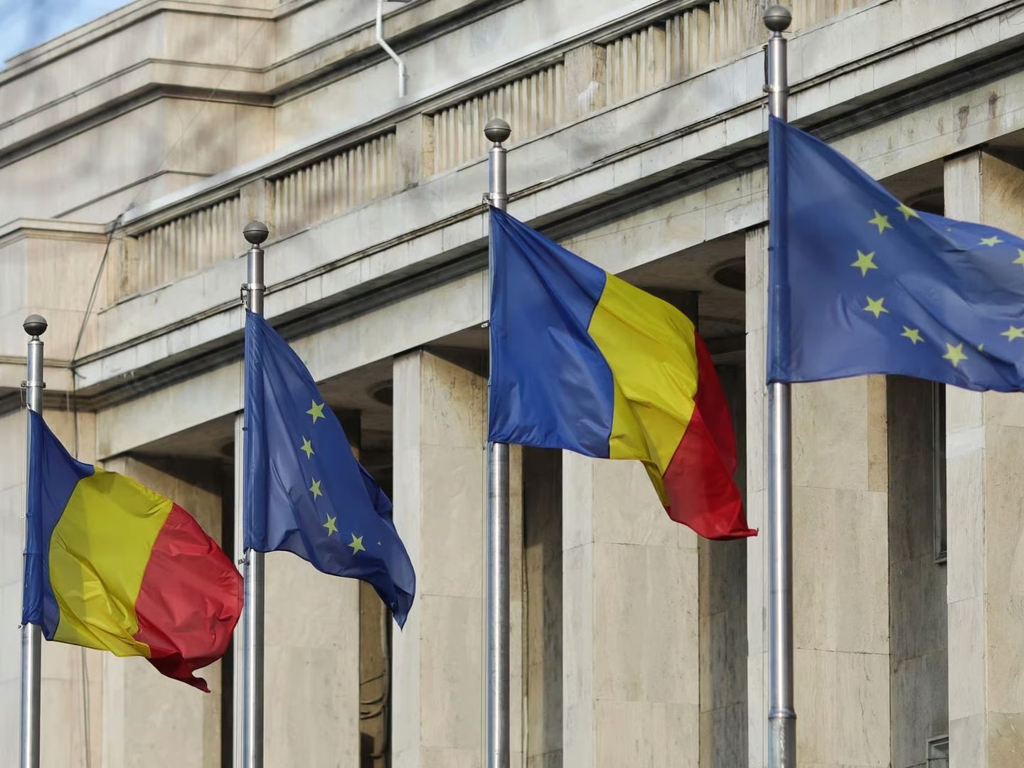 Romanya'da Moldova ile birleşme teklifi meclisten geçti