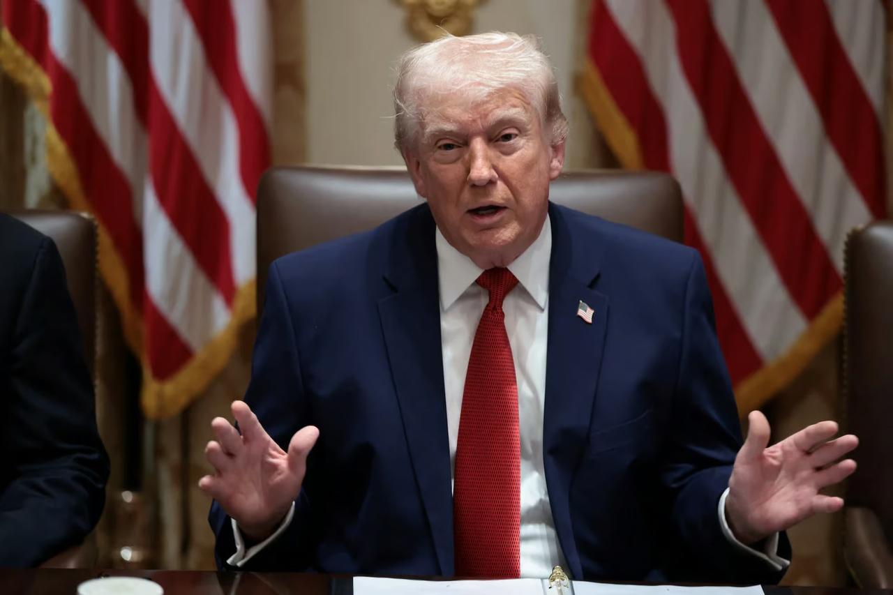 Trump İran'ın enerji tesislerini hedef alma kararını 10 gün erteledi