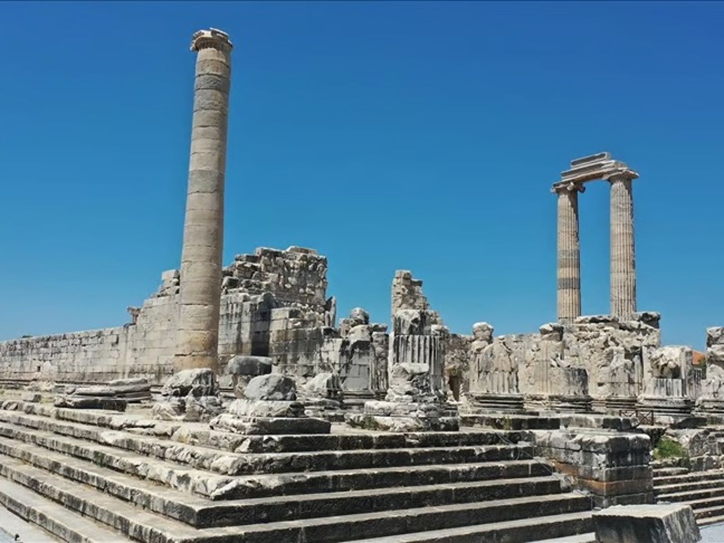 Antik kehanet merkezi Apollon Tapınağı gece ziyaretine açılıyor
