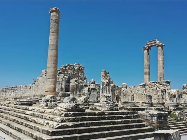 Antik kehanet merkezi Apollon Tapınağı gece ziyaretine açılıyor