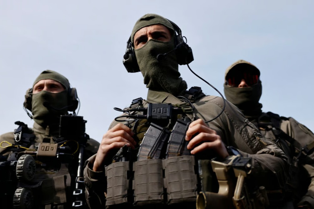 Fransa'dan Yeni Kaledonya'ya askeri sevkiyat