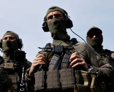 Fransa bağımsızlık yıl dönümü öncesi Yeni Kaledonya’ya binlerce güvenlik gücü gönderdi