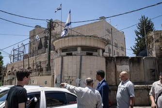 Armed Israeli Settlers Block and Intimidate US Congressman