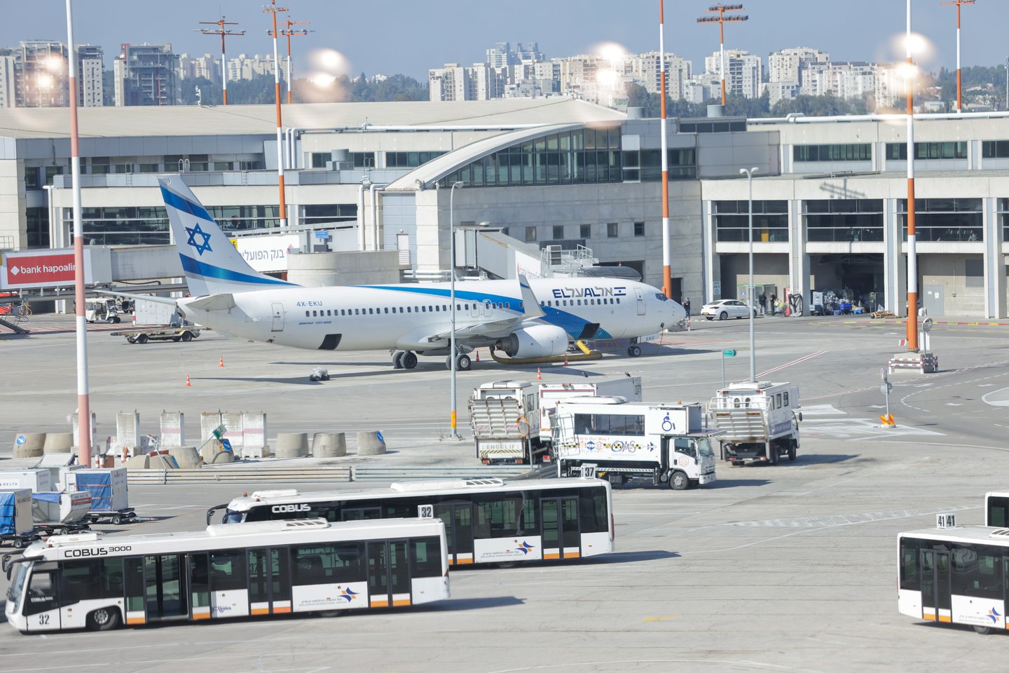Uslararası havayolu şirketleri Tel Aviv uçuşlarını askıya aldı. (AA)