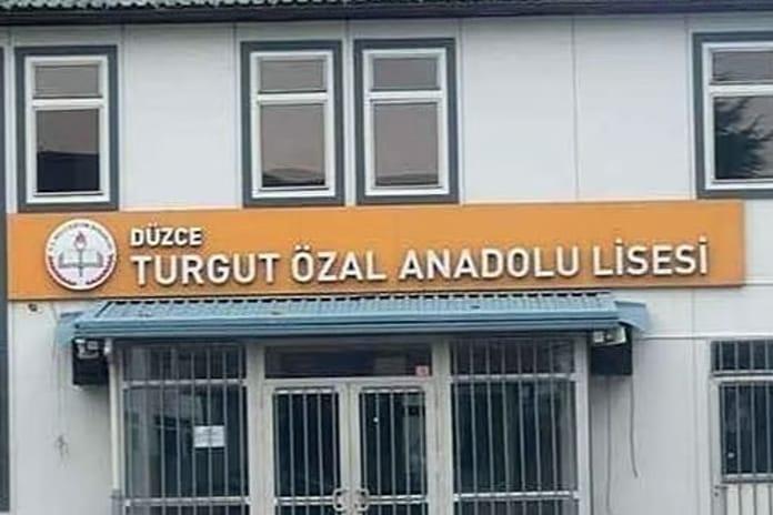 Düzce'deki lise kurallarına soruşturma başlatıldı