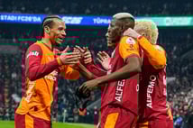 Beşiktaş-Galatasaray derbisinde skor tabelasını Osimhen belirledi