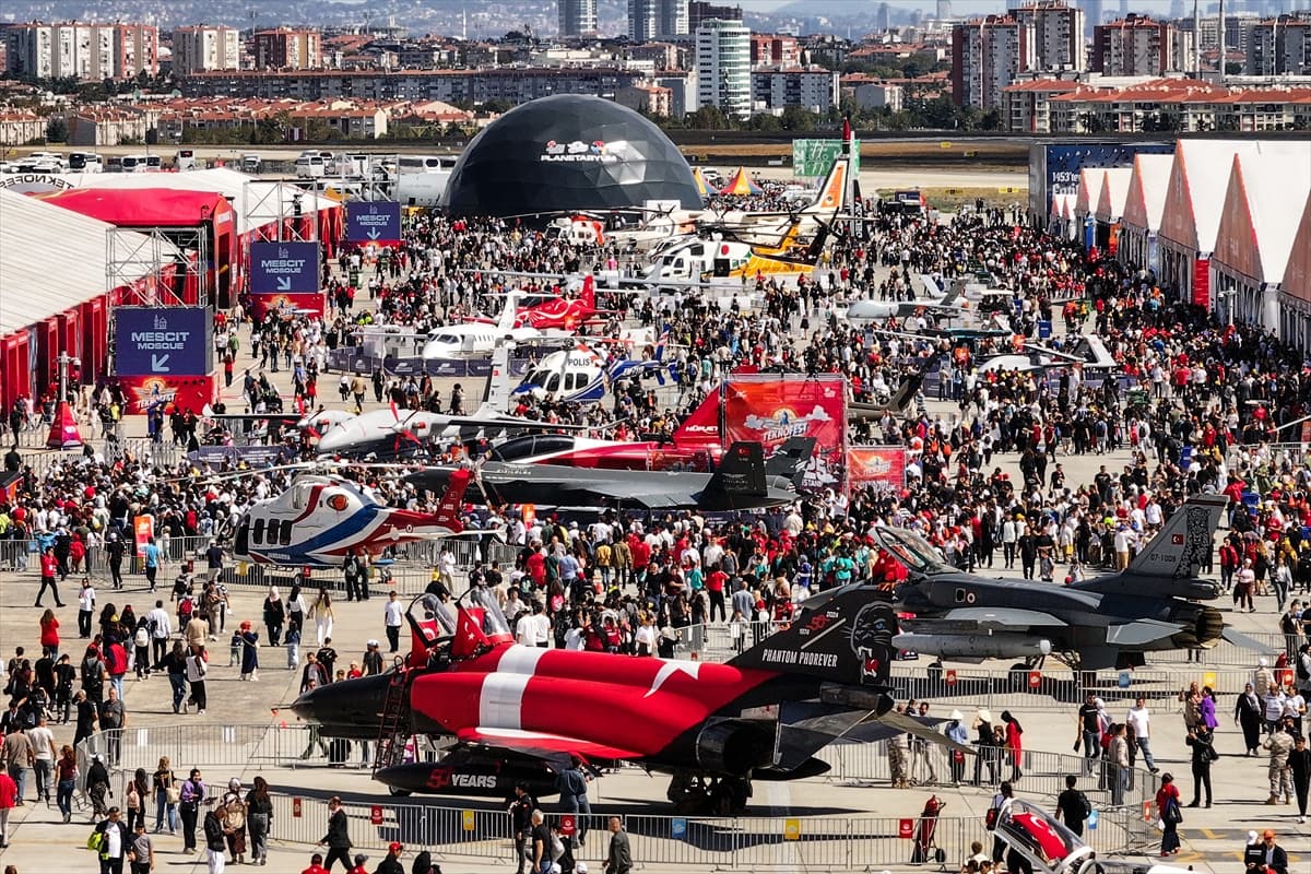TEKNOFEST İstanbul 3. gününde: Katılımcıların yoğun ilgisi