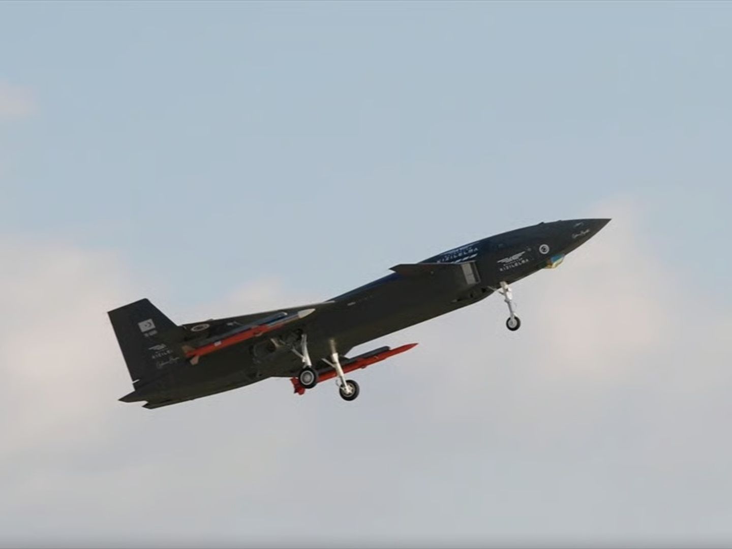 Bayraktar KIZILELMA, F-16 ile tarihi teste imza attı