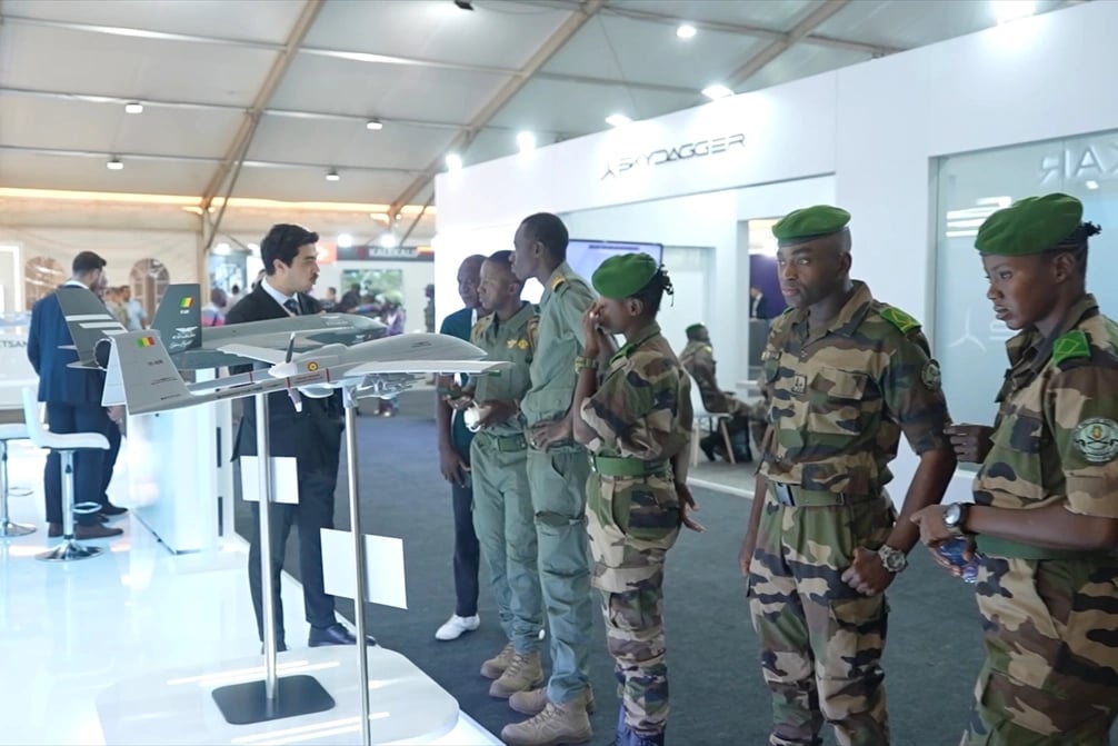 Modern savunma teknolojileri Afrika'da vitrine çıkıyor