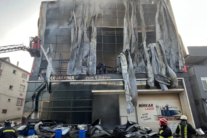 Gebze’deki feci yangında gözaltı sayısı 11'e Yükseldi: İş yeri sahibi kaçarken yakalandı