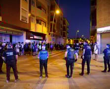 İspanya'nın Murcia kentinde göçmenler ile aşırı sağcılar çatıştı