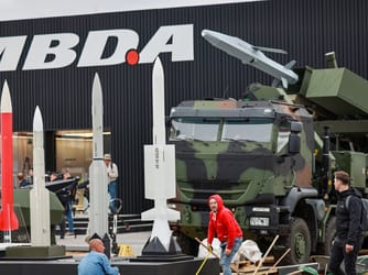 French Push to Exclude UK from EU Defense Fund Backfires
