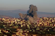 İşgalci İsrail ordusu Lübnan'ın güneyine saldırdı